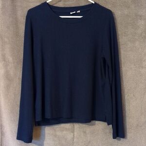 Navy GAP Light Sweater